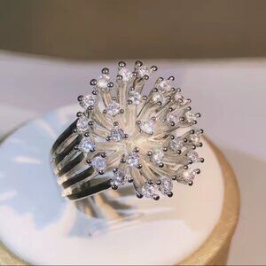 Radiant Diamond Starburst Ring – Luxury Silver & Crystal Statement Piece